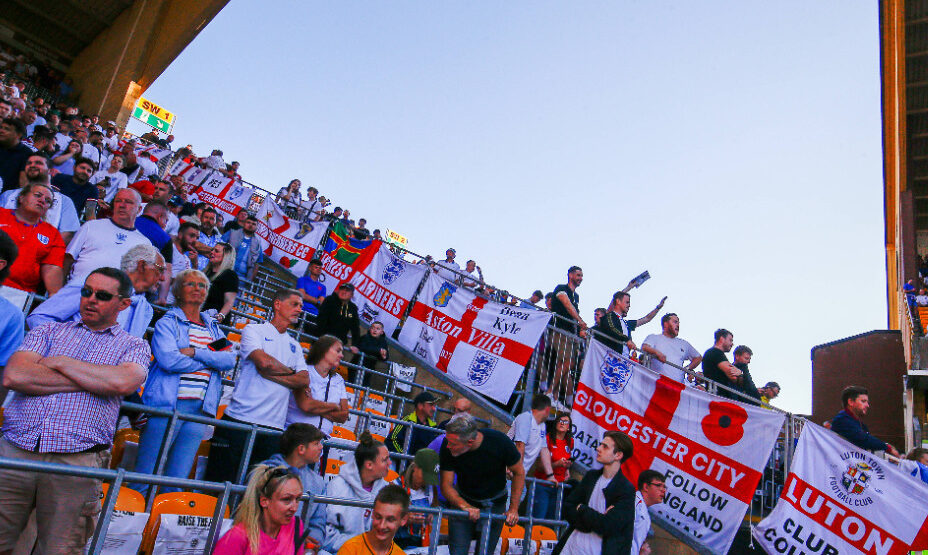 Английские болельщики