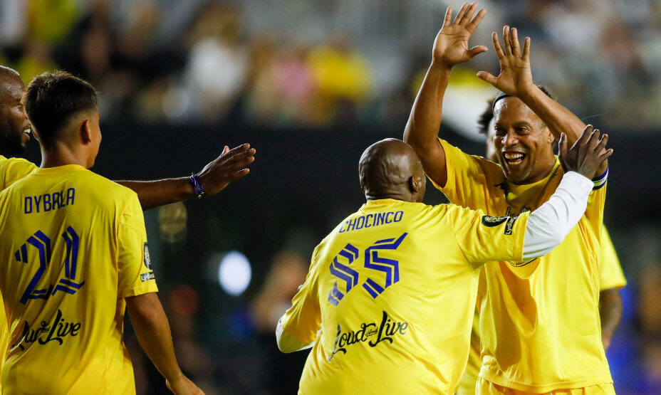 Роберто Карлос, Роналдиньо