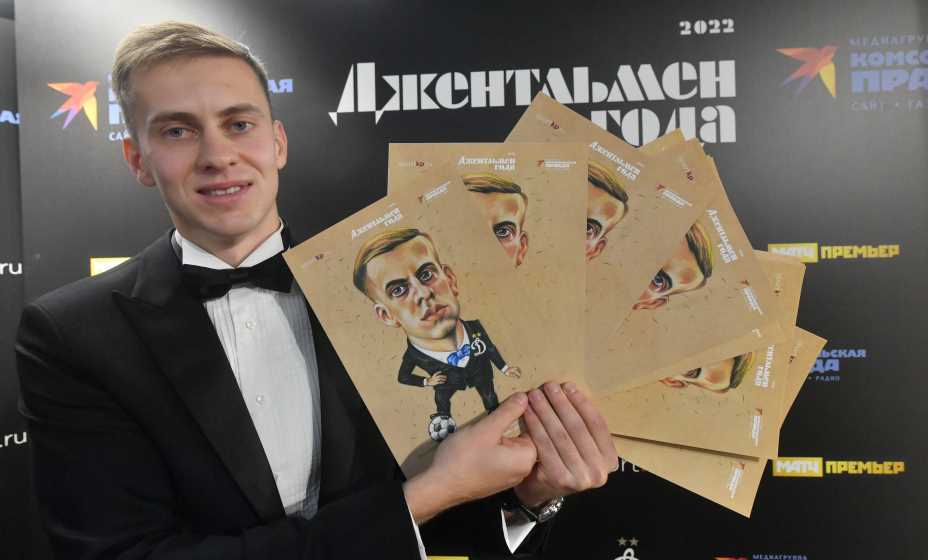 Даниил Фомин надел смокинг «Джентльмена года 2022» на торжественной церемонии, которая прошла на стадионе «Динамо». Фото: «Комсомольская правда»