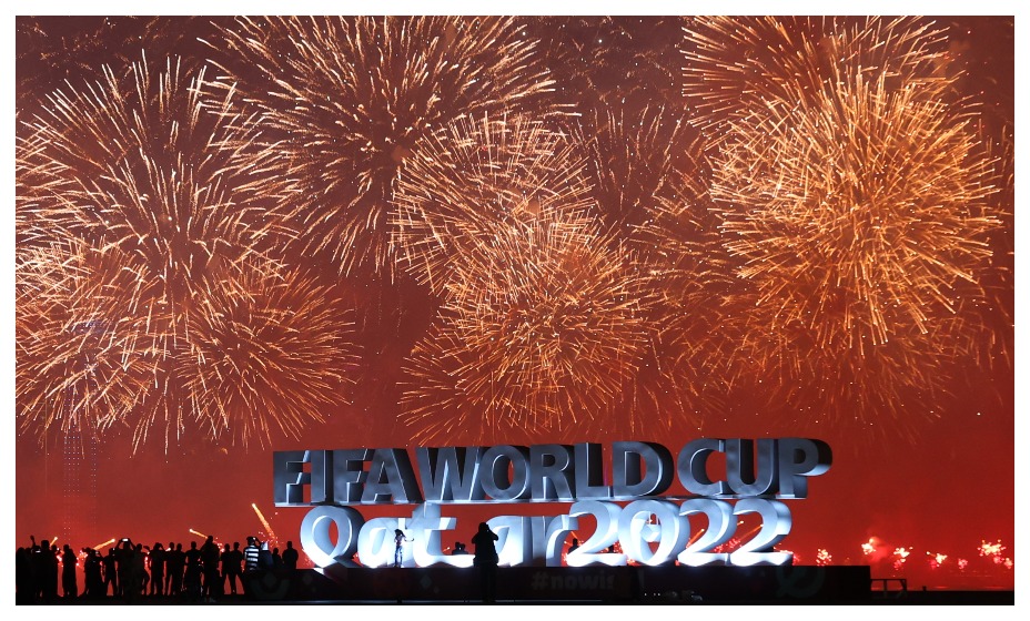 В Катаре стартовал чемпионат мира по футболу с салюта. Фото: Global Look Press