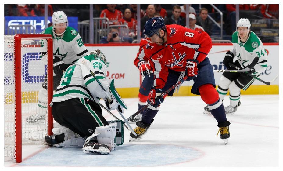 Александр Овечкин стремится к рекорду Уэйна Гретцки. Фото: Reuters