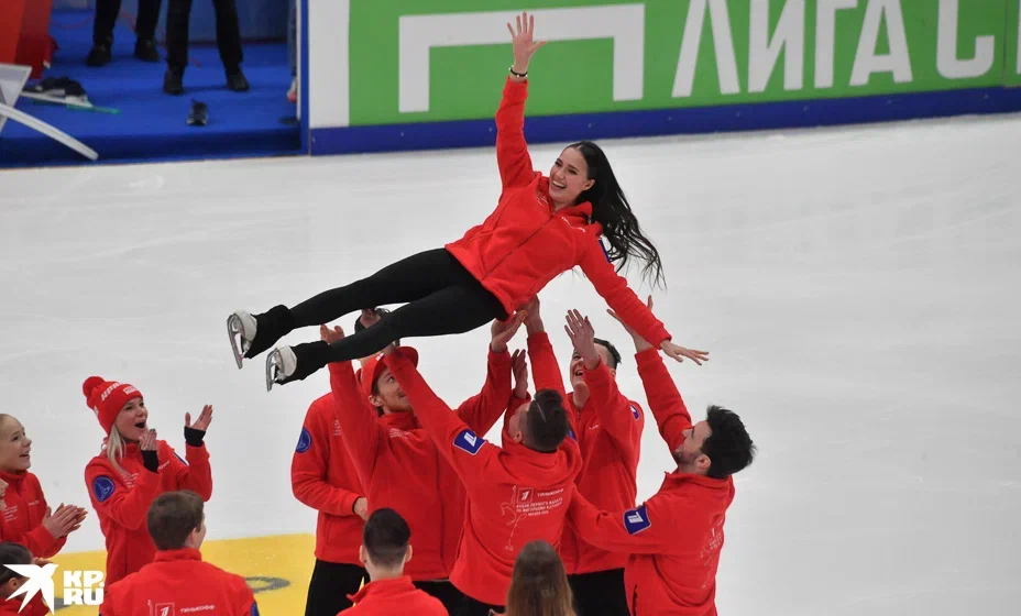 Команда Загитовой снова победила на Кубке Первого канала.
Фото: Владимир ВЕЛЕНГУРИН, КП