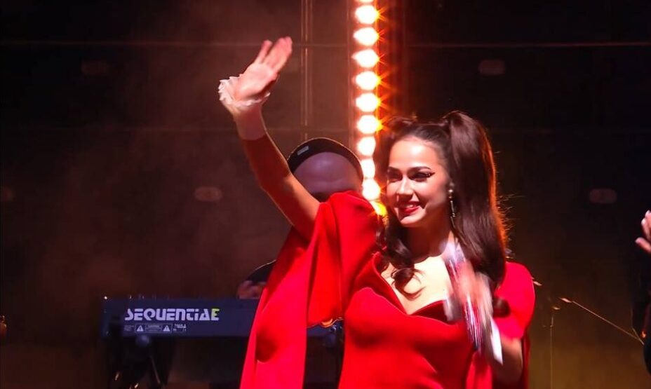 Алина Загитова