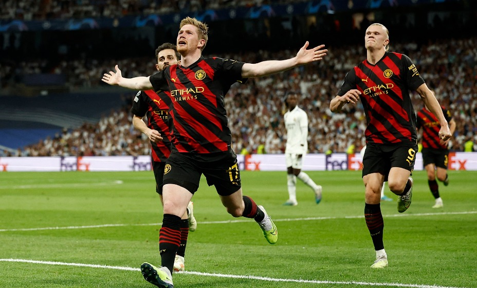 Де Брюйне подарил