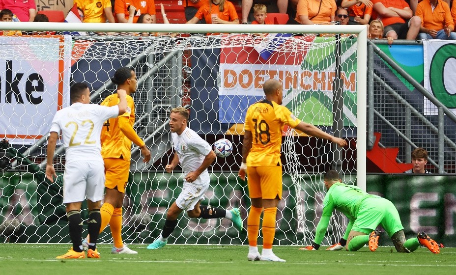 Итальянцы удержали победный счет в матче с Нидерландами. Фото: Reuters