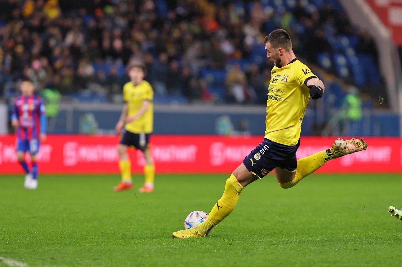 Комличенко нужен и 