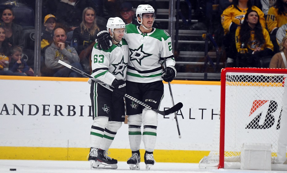 Шайба Дадонова помогла «Далласу» одержать волевую победу над «Нэшвиллом». Фото: Reuters