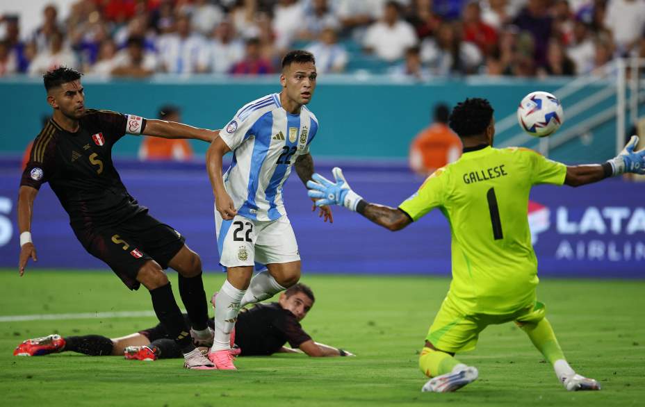 Форвард сборной Аргентины Лаутаро Мартинес продолжает штамповать голы. Фото: Reuters