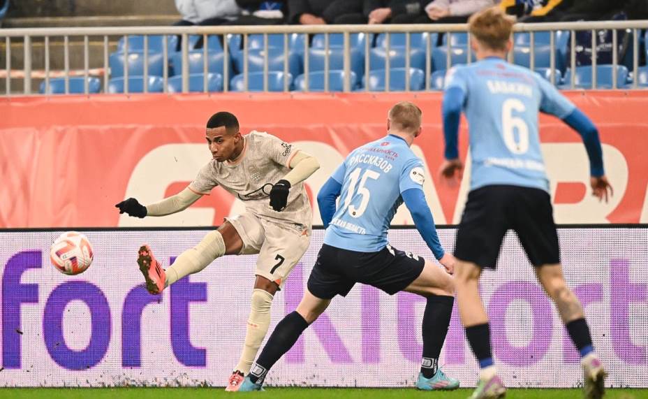 Нападающий «Краснодара» Виктор Са атакует. Фото: Соцсети ФК «Краснодар»