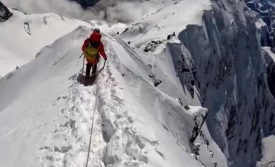 Наталья Наговицина с 12 августа находится на экстремальной высоте порядка 7200 метров, и с тех пор ее судьба остается неизвестной. Фото: Соцсети Натальи Наговициной