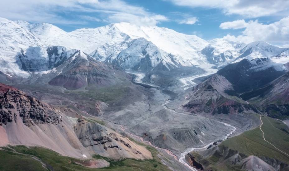 Пик Ленина на Памире в Киргизии — место, где воздух разрежен, а мороз и ветер безжалостны. Фото: Соцсети