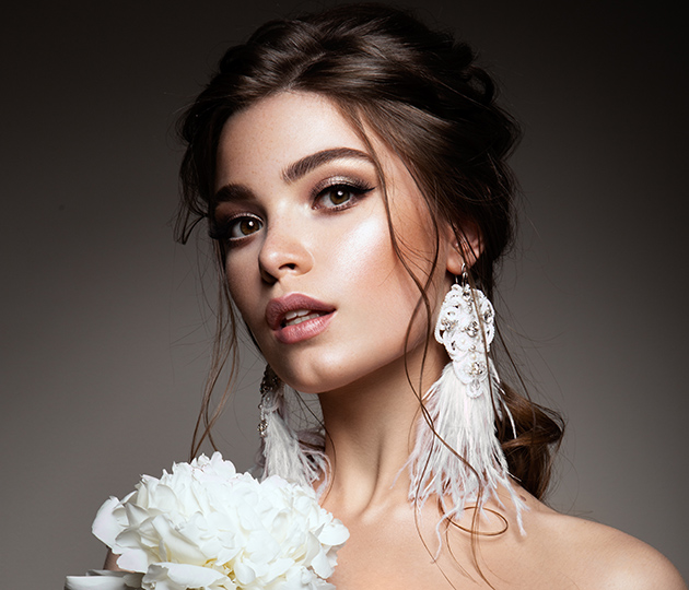 Свадебный макияж под цвет глаз: модные тренды и идеи для невесты